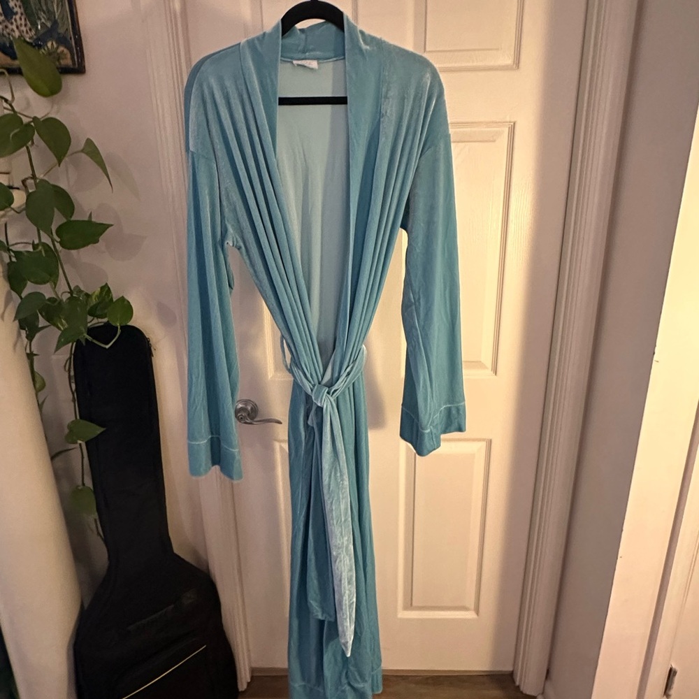 Laina Rauma Velvet Blue Robe